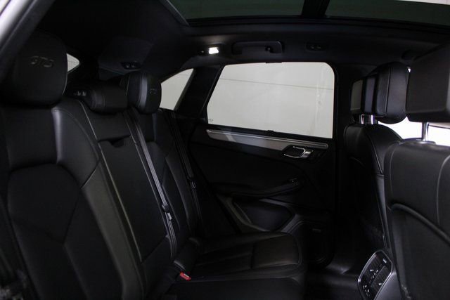 Used 2018 Porsche Macan GTS image 9