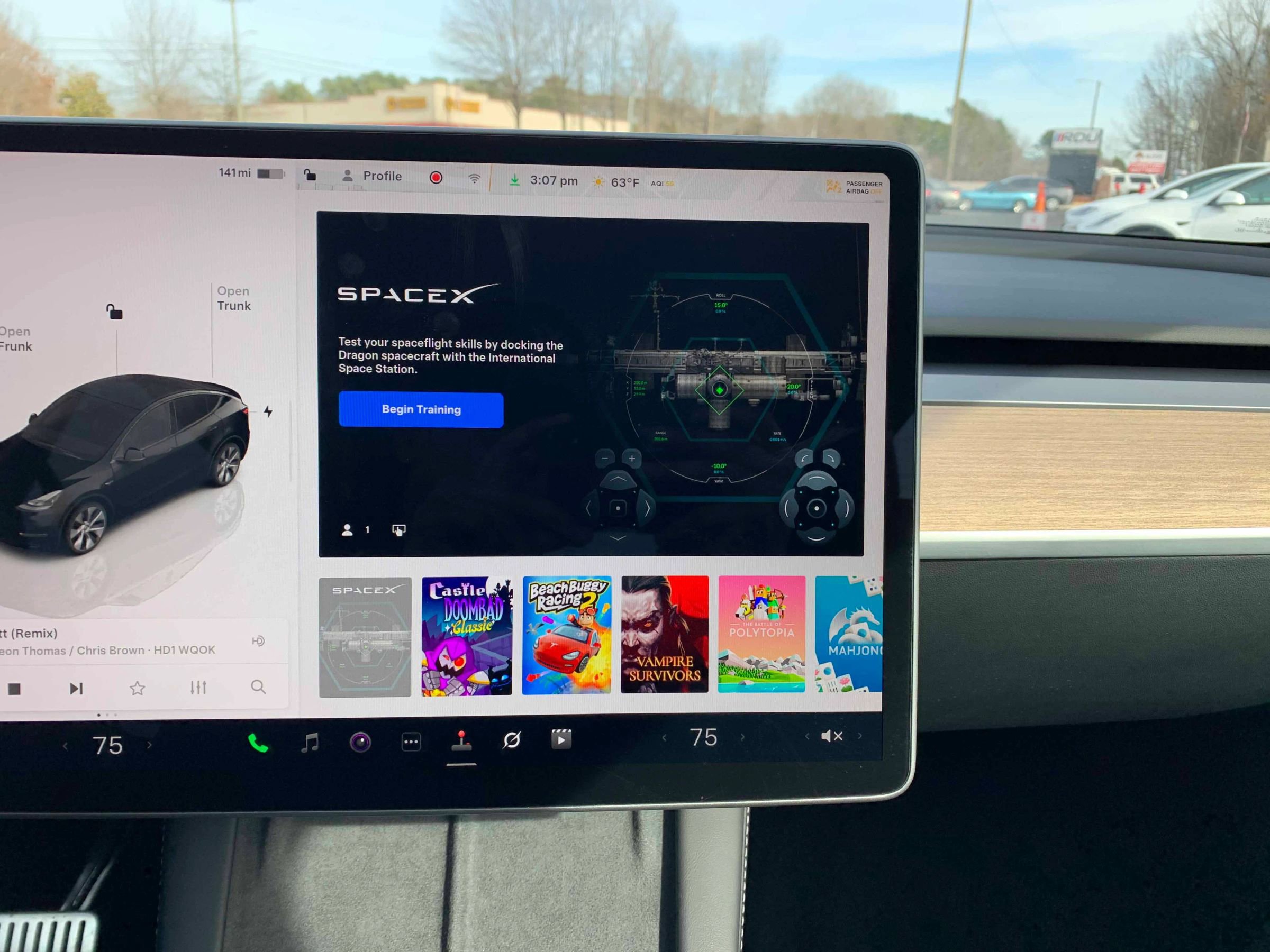 Used 2024 Tesla Model Y Long Range image 25