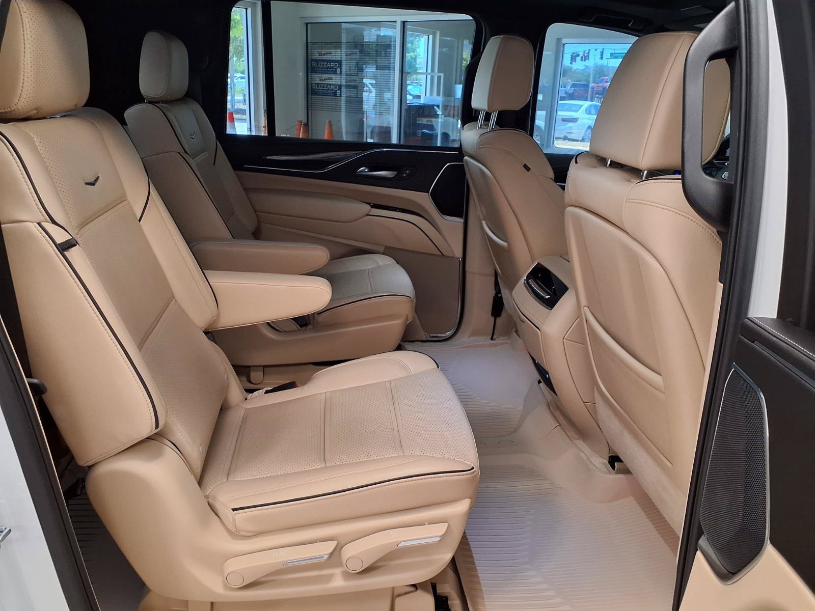 Certified 2024 Cadillac Escalade ESV Premium Luxury RWD image 14