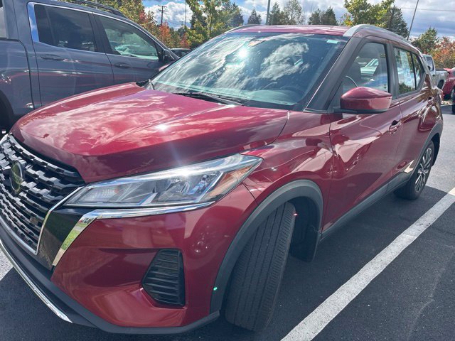 Used 2021 Nissan Kicks SV FWD image 3