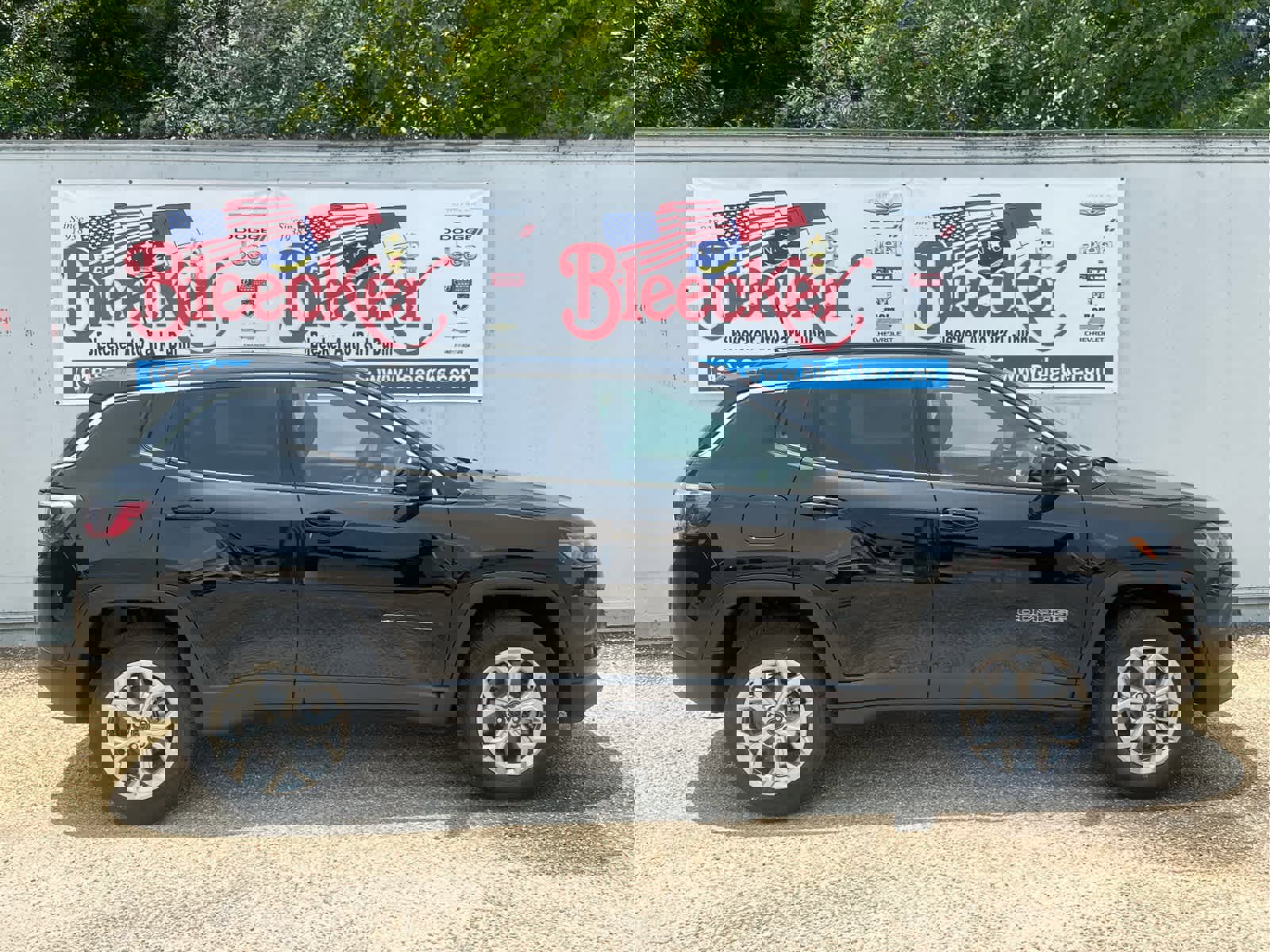 New 2025 Jeep Compass Latitude w/ Convenience Group image 2