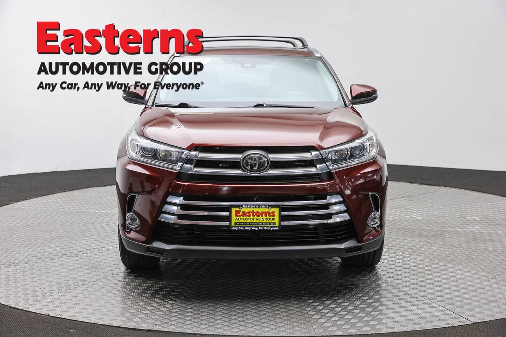 Used 2019 Toyota Highlander Limited Platinum AWD/4WD image 2