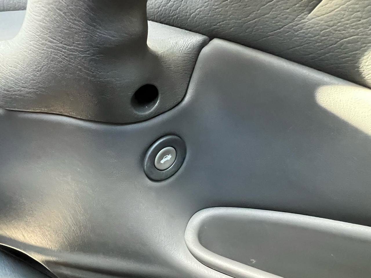 Used 2003 Pontiac Grand Am SE FWD image 50