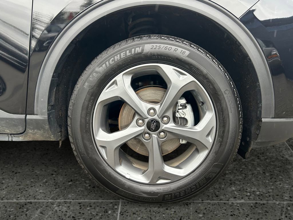 Used 2025 Ford Escape ST-Line AWD/4WD image 9