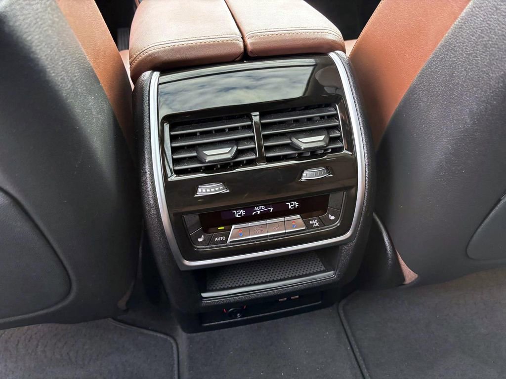 Certified 2025 BMW X7 xDrive40i image 33