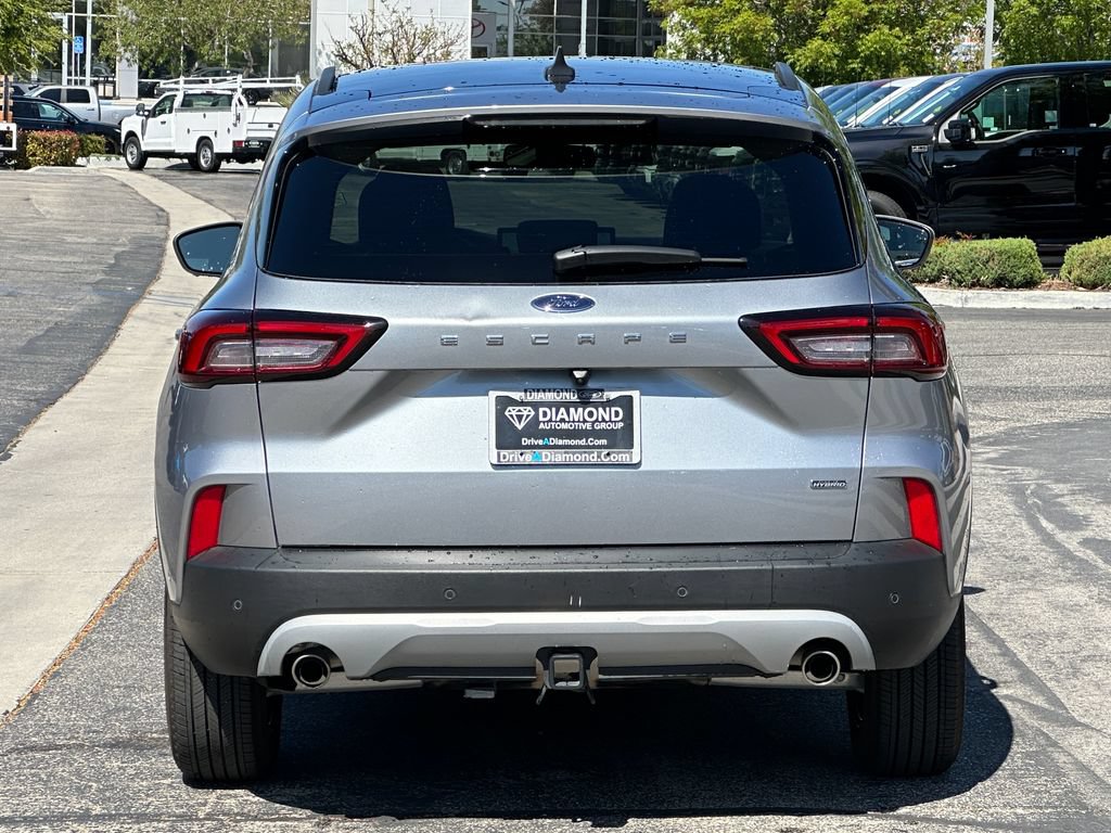Used 2024 Ford Escape SE w/ PHEV Premium Package FWD image 6