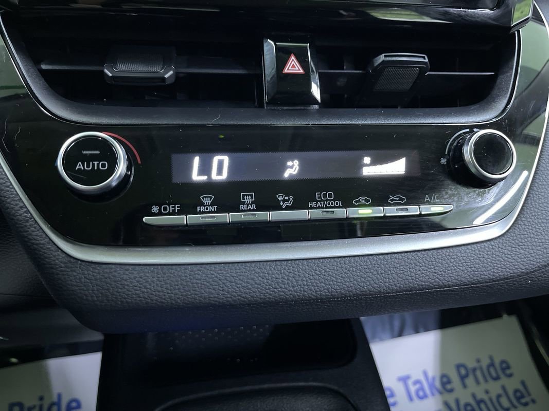 Used 2022 Toyota Corolla LE FWD image 23
