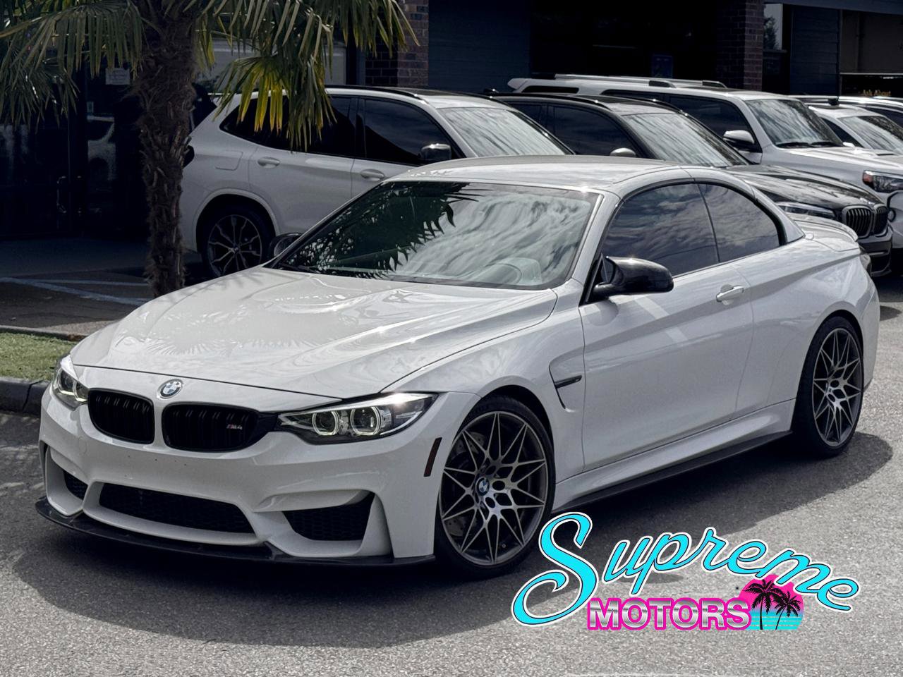 Used 2018 BMW M4 Convertible image 1