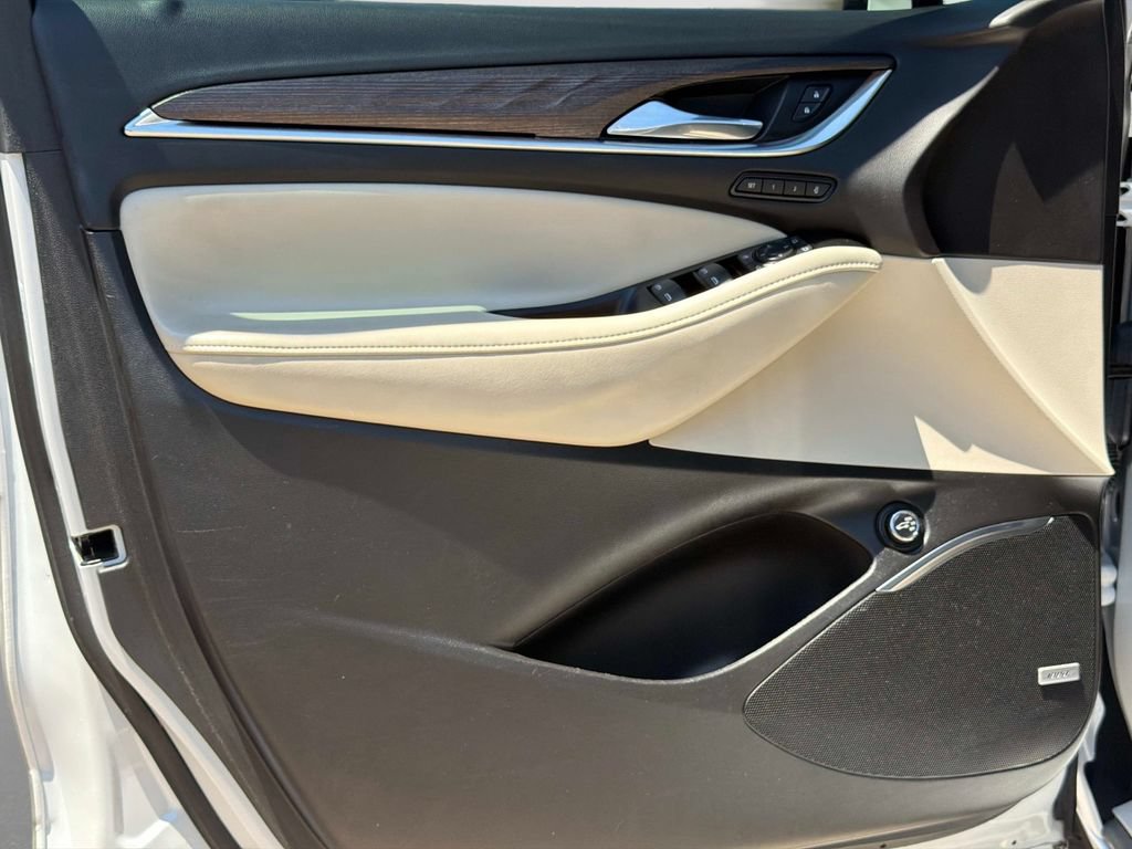 Used 2024 Buick Enclave Avenir FWD image 20