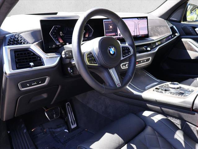 Certified 2026 BMW X7 xDrive40i w/ M Sport Package AWD/4WD image 13