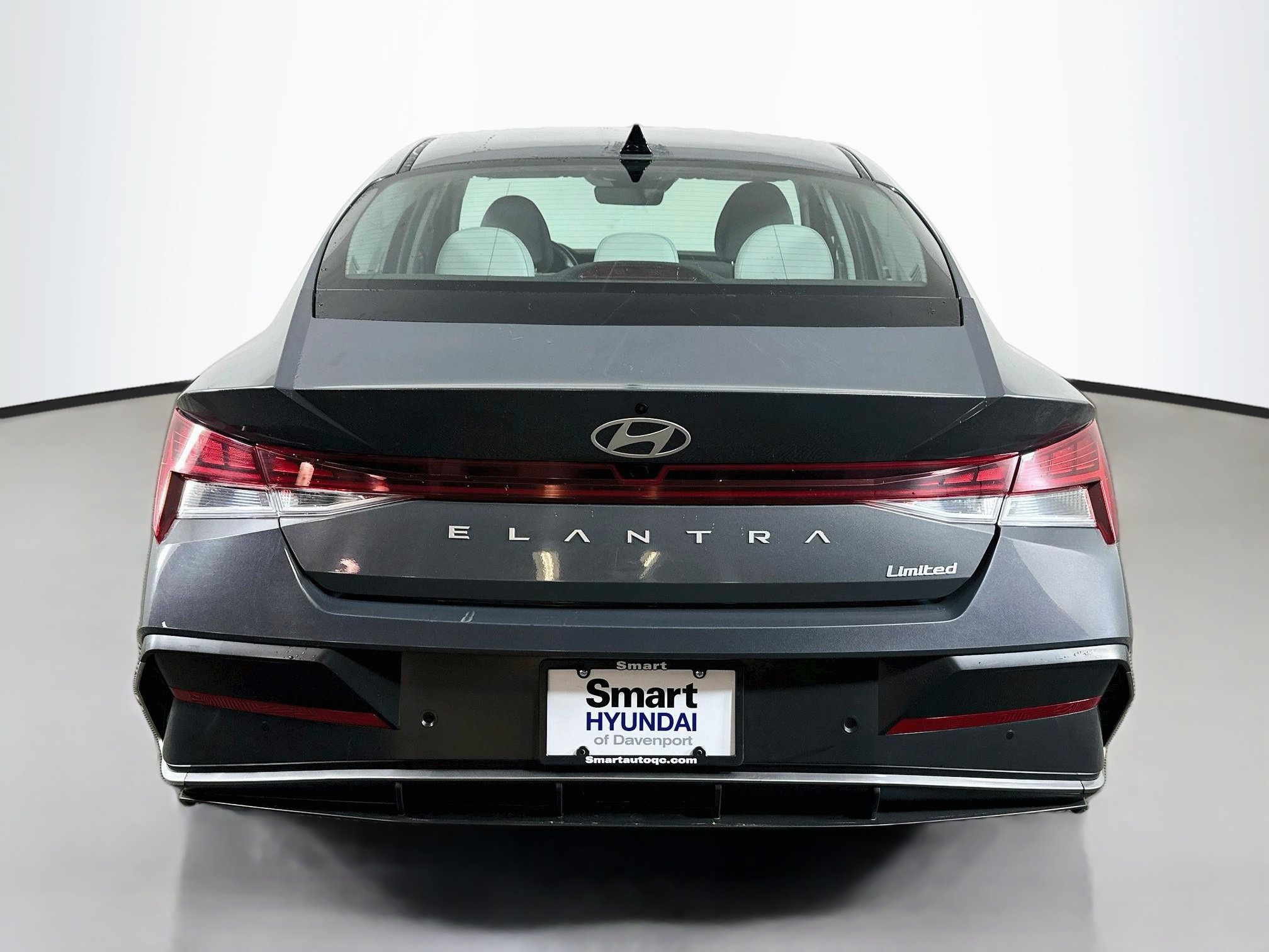 Certified 2024 Hyundai Elantra Limited FWD image 6
