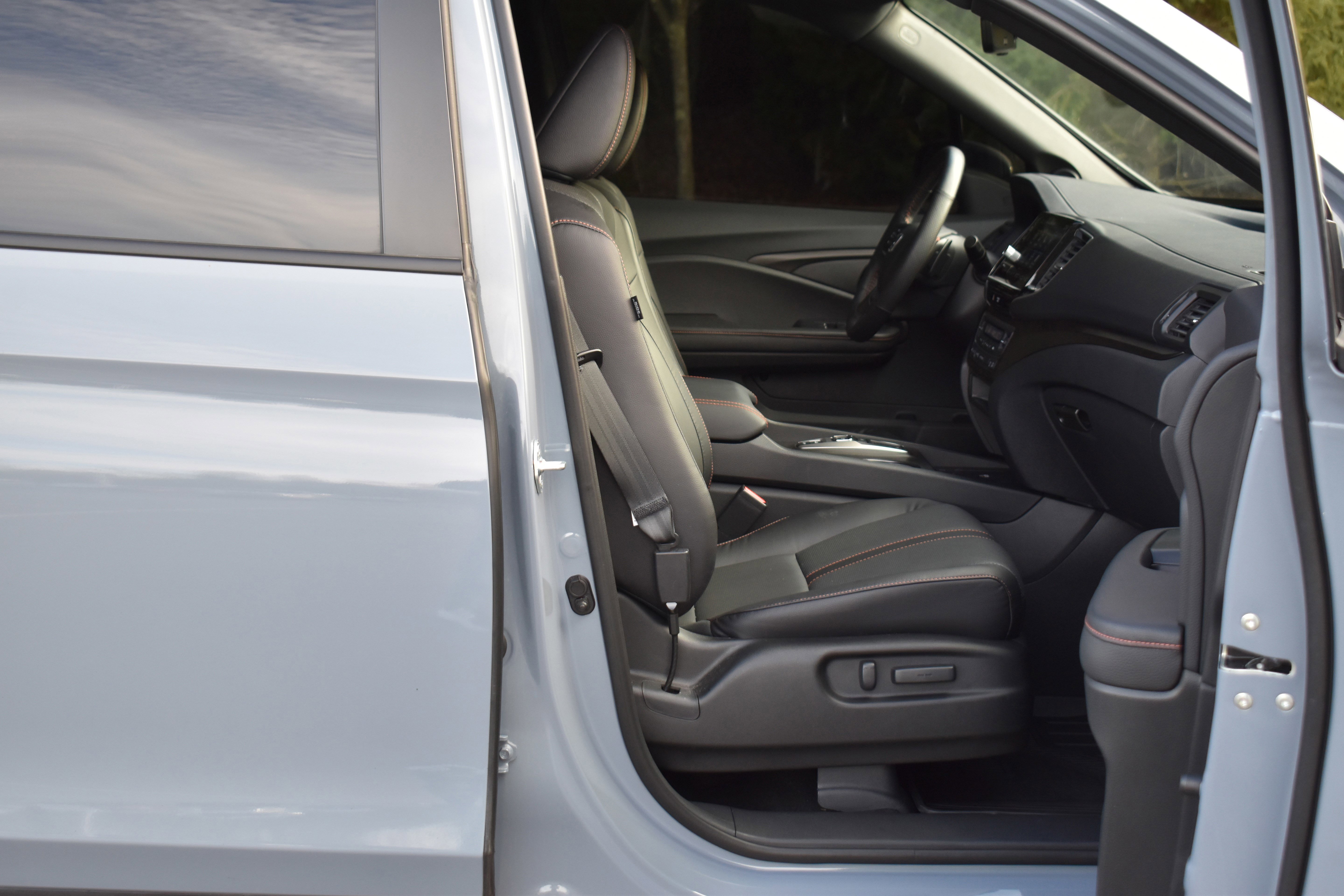 Used 2025 Honda Ridgeline TrailSport image 28