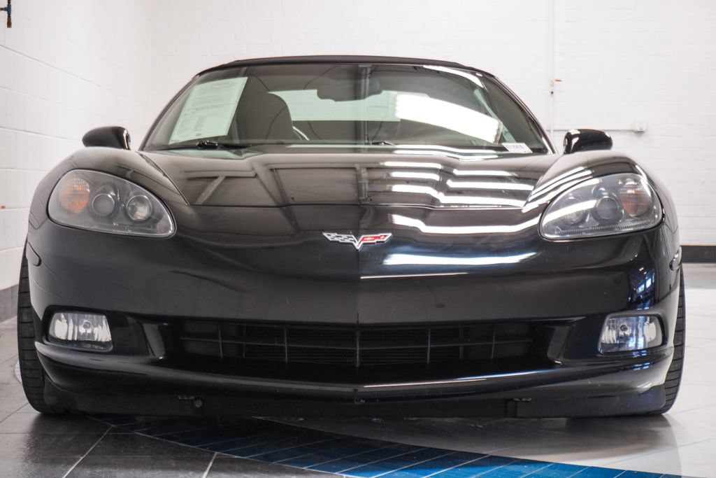 Used 2008 Chevrolet Corvette Convertible w/ Preferred Equipment Group RWD image 29