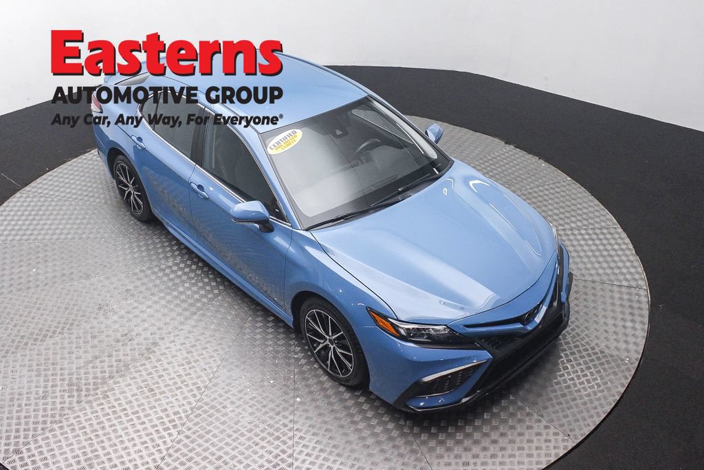 Used 2023 Toyota Camry SE FWD image 5