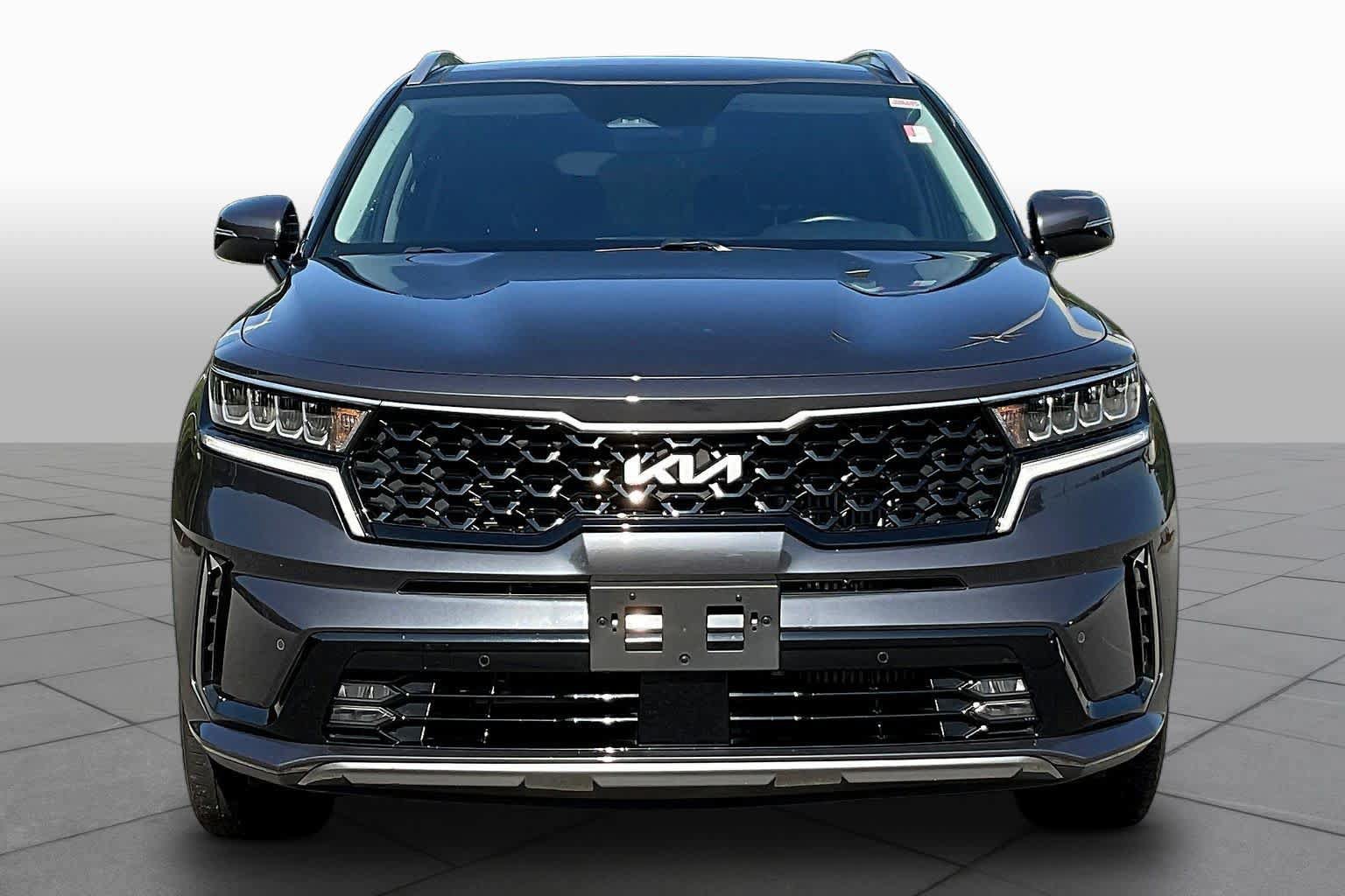 Used 2022 Kia Sorento EX w/ Panoramic Sunroof Package FWD image 4