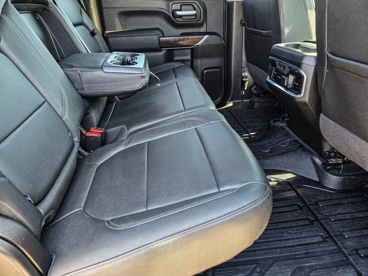 Used 2021 GMC Sierra 1500 SLT image 42