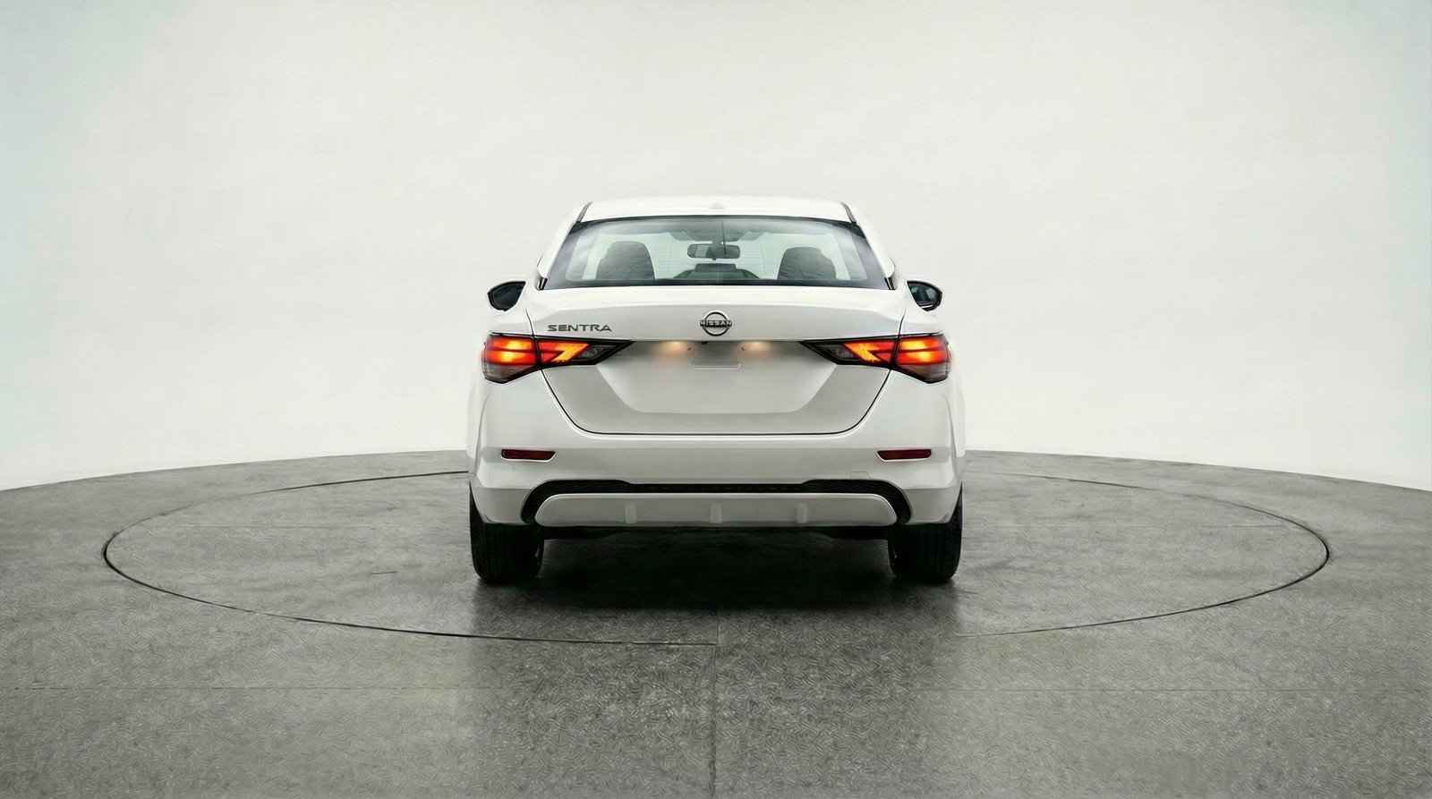 Used 2025 Nissan Sentra S image 7