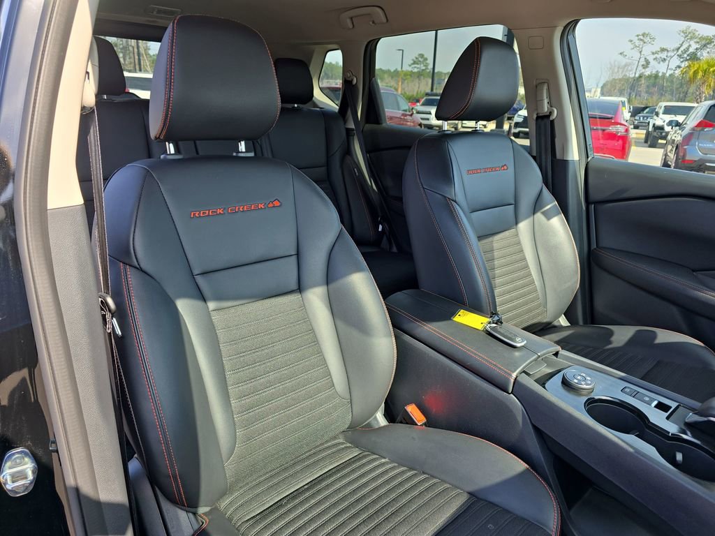 Used 2025 Nissan Rogue SV image 13