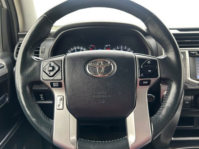 Used 2016 Toyota 4Runner SR5 AWD/4WD image 13
