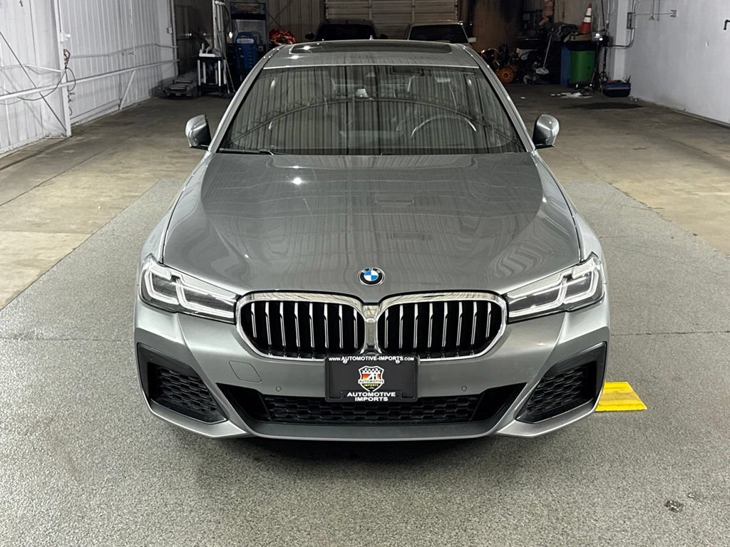 Used 2023 BMW 540i xDrive w/ M Sport Package AWD/4WD image 2