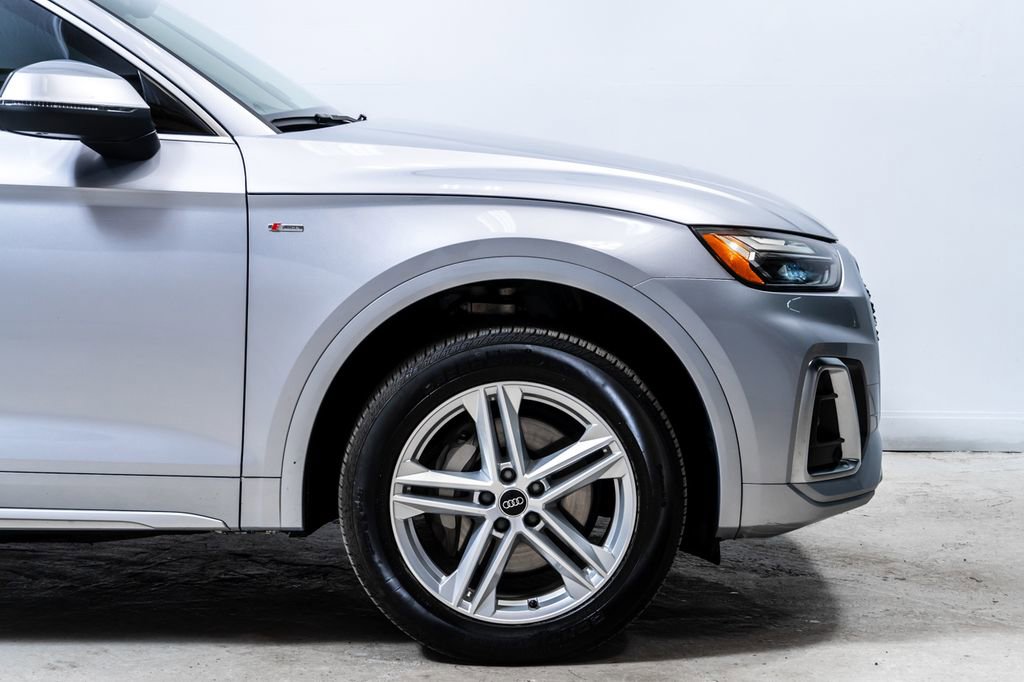 Used 2023 Audi Q5 e Premium Plus w/ Premium Plus Package AWD/4WD image 12