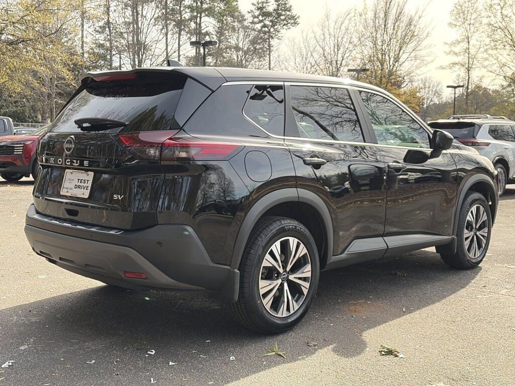 Certified 2023 Nissan Rogue SV image 6
