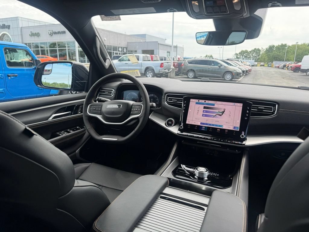 New 2026 Jeep Grand Wagoneer 4WD image 59
