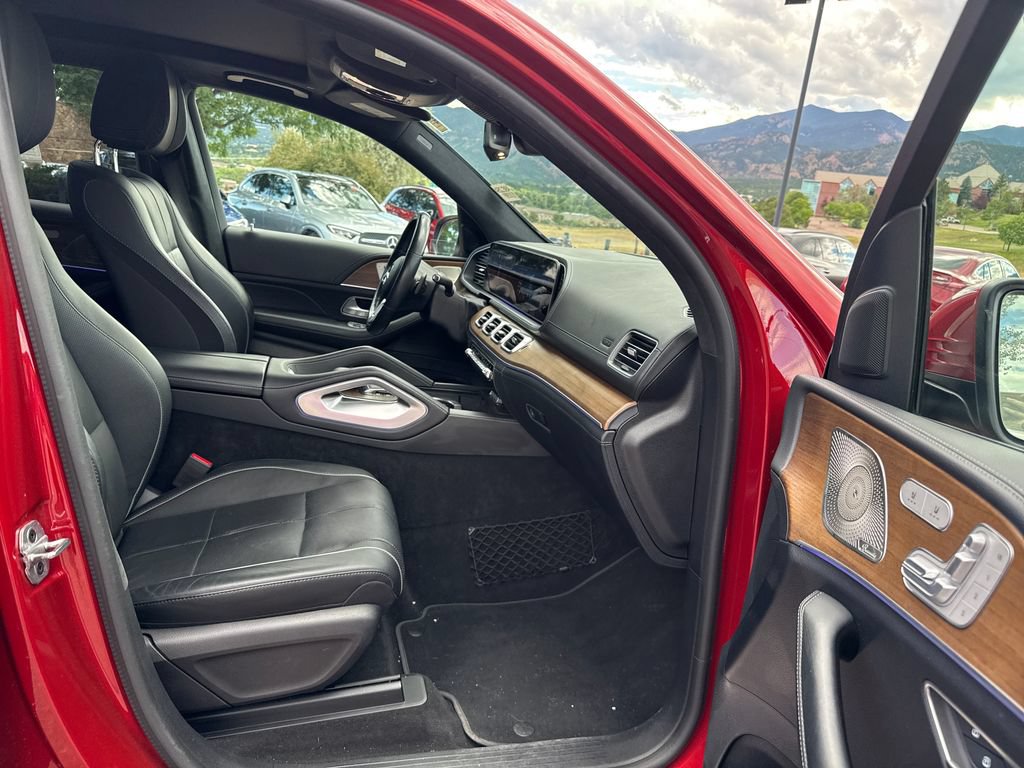 Used 2021 Mercedes-Benz GLE 580 4MATIC image 28