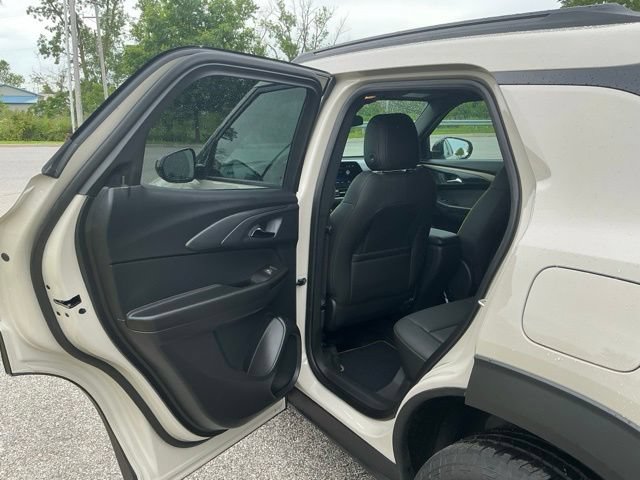 Used 2026 Chevrolet TrailBlazer ACTIV w/ Driver Confidence Package AWD/4WD image 16