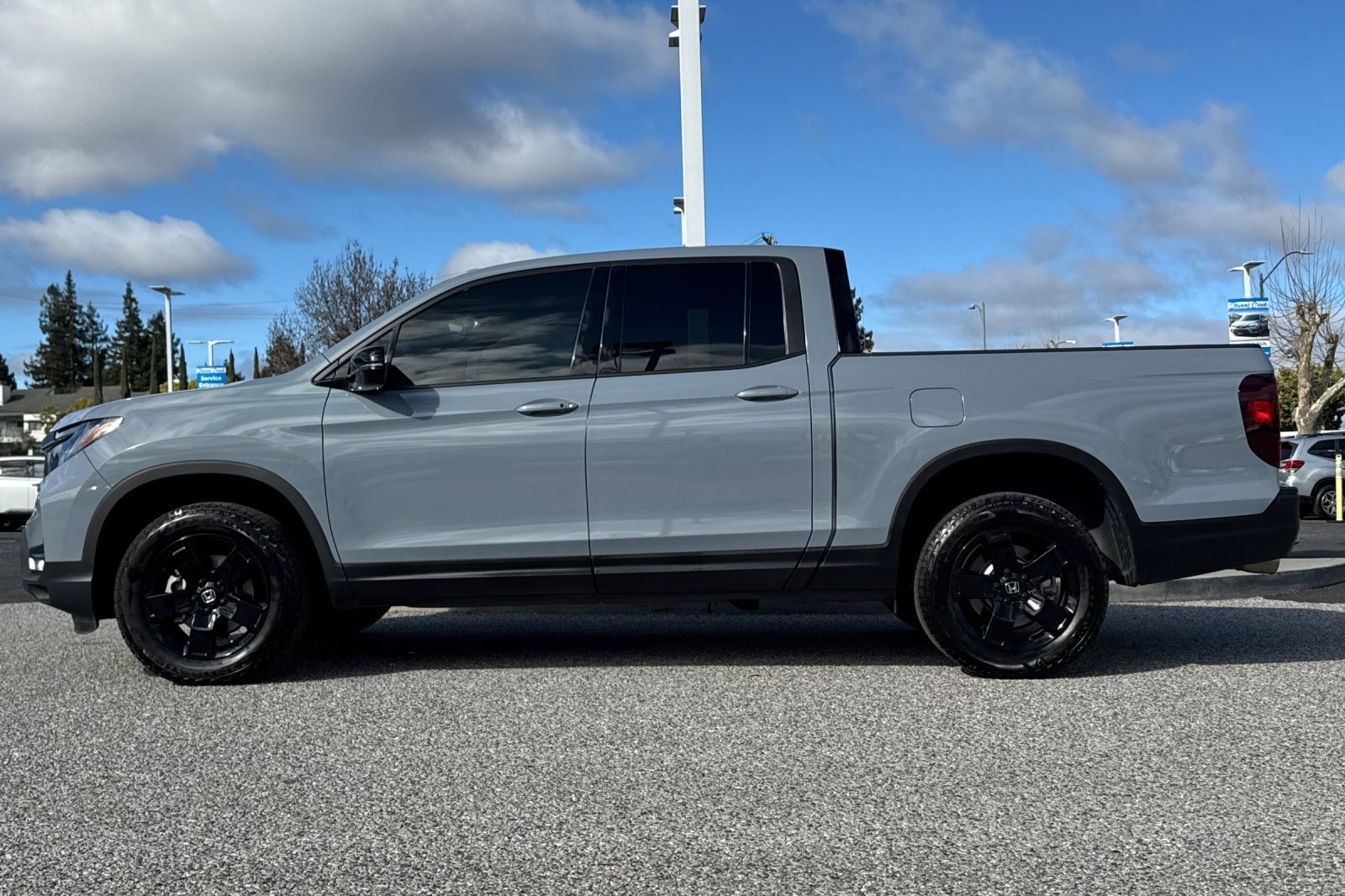 Certified 2025 Honda Ridgeline Black Edition image 2