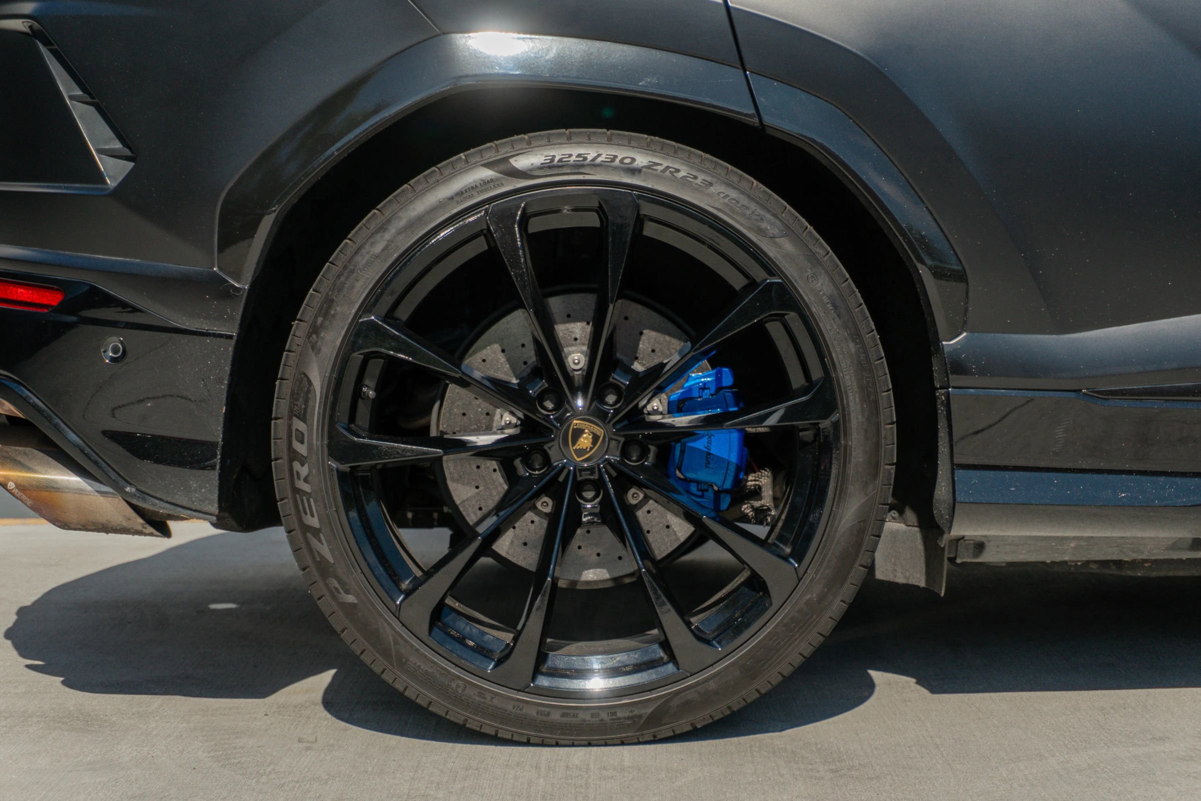 Used 2021 Lamborghini Urus image 37