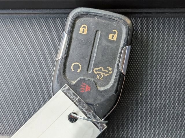 Used 2022 Chevrolet Silverado 1500 High Country w/ Technology Package image 32