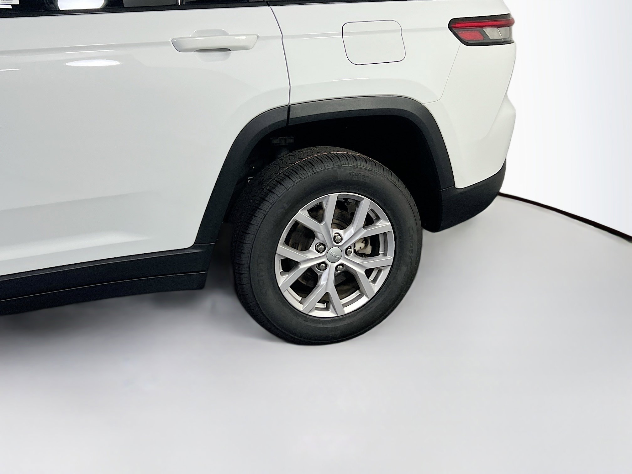 Used 2022 Jeep Grand Cherokee Limited image 30