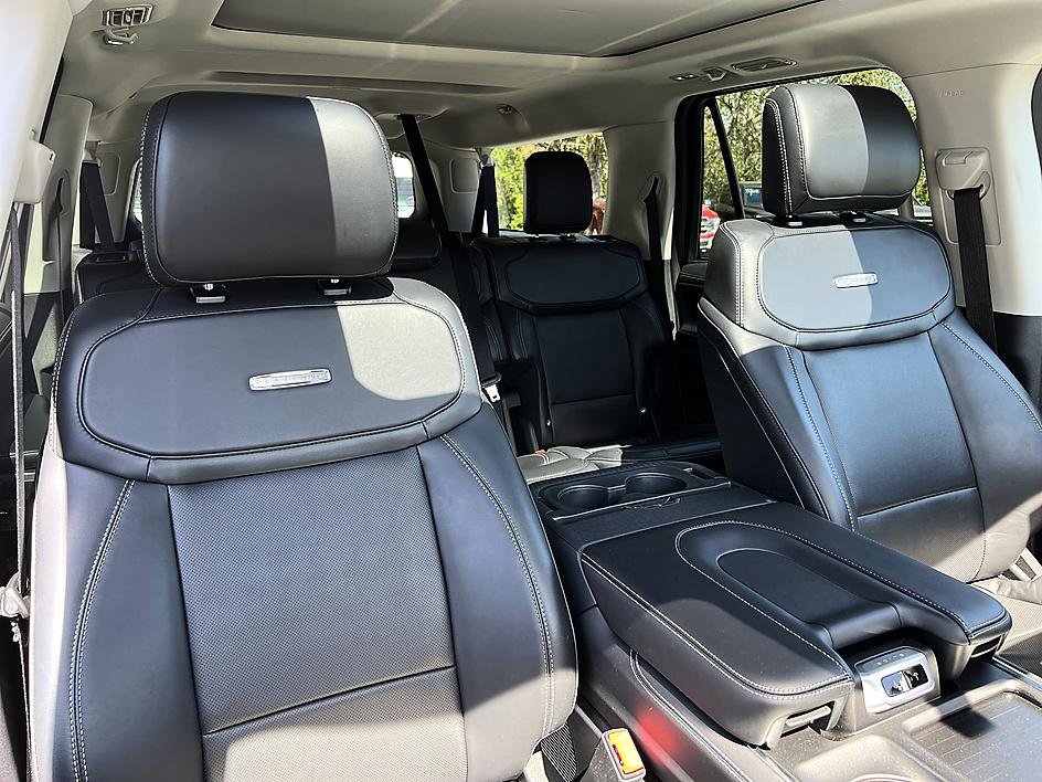 Used 2025 Ford Expedition Max Platinum AWD/4WD image 22