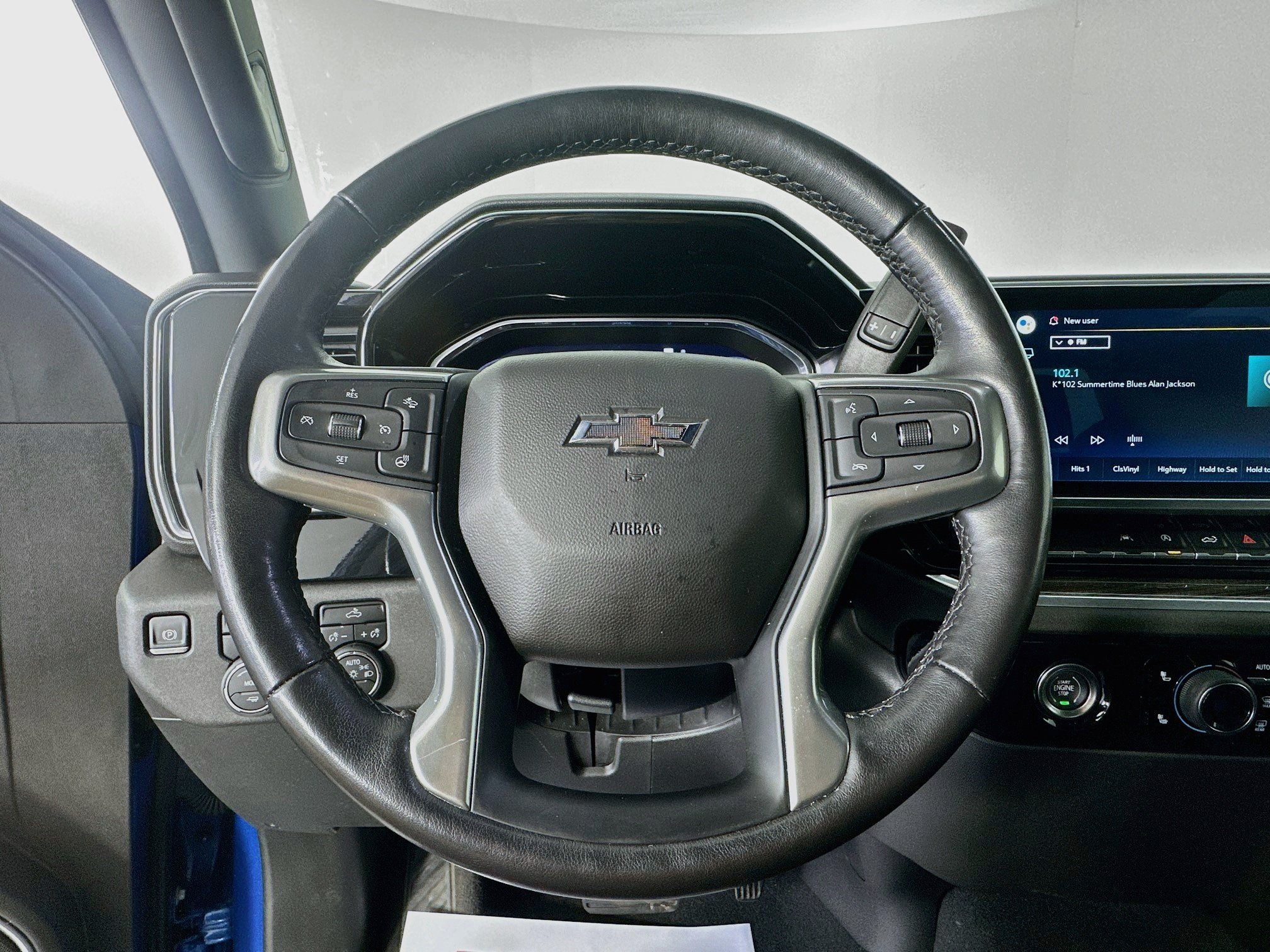Used 2022 Chevrolet Silverado 1500 RST AWD/4WD image 11