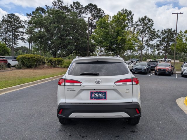 Used 2023 Toyota Corolla Cross LE w/ Moonroof Package AWD/4WD image 6