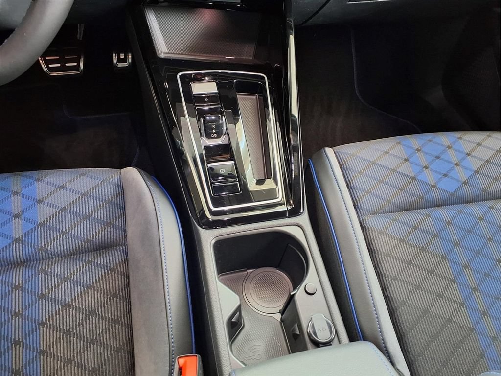 New 2026 Volkswagen Golf w/ Euro Style Package AWD/4WD image 15