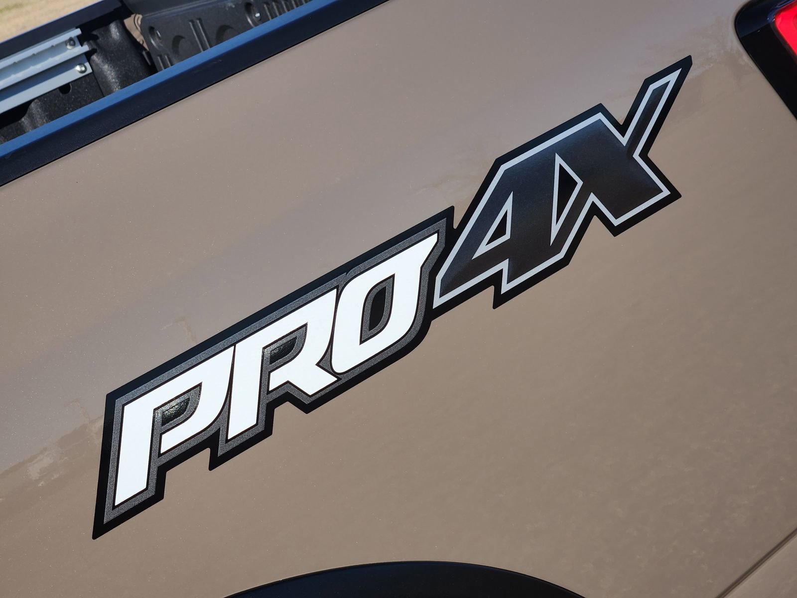 Used 2024 Nissan Titan PRO-4X w/ Pro-4x Utility Package image 16