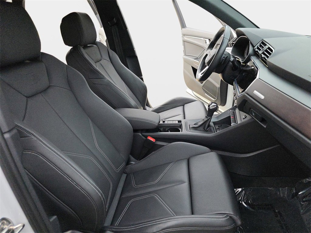 Certified 2024 Audi Q3 2.0T Premium w/ Convenience Package image 10