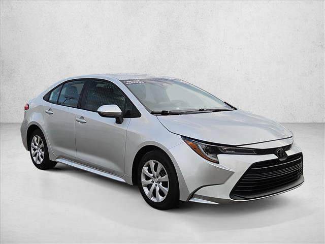 Used 2025 Toyota Corolla LE FWD image 3