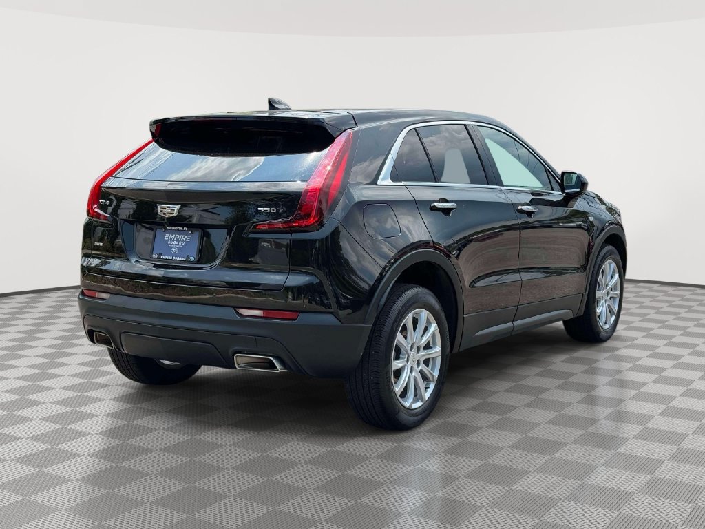 Used 2022 Cadillac XT4 Luxury w/ Cold Weather Package AWD/4WD image 8