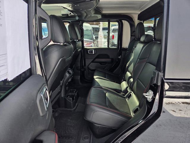 Used 2024 Jeep Gladiator Rubicon w/ Technology Group image 13