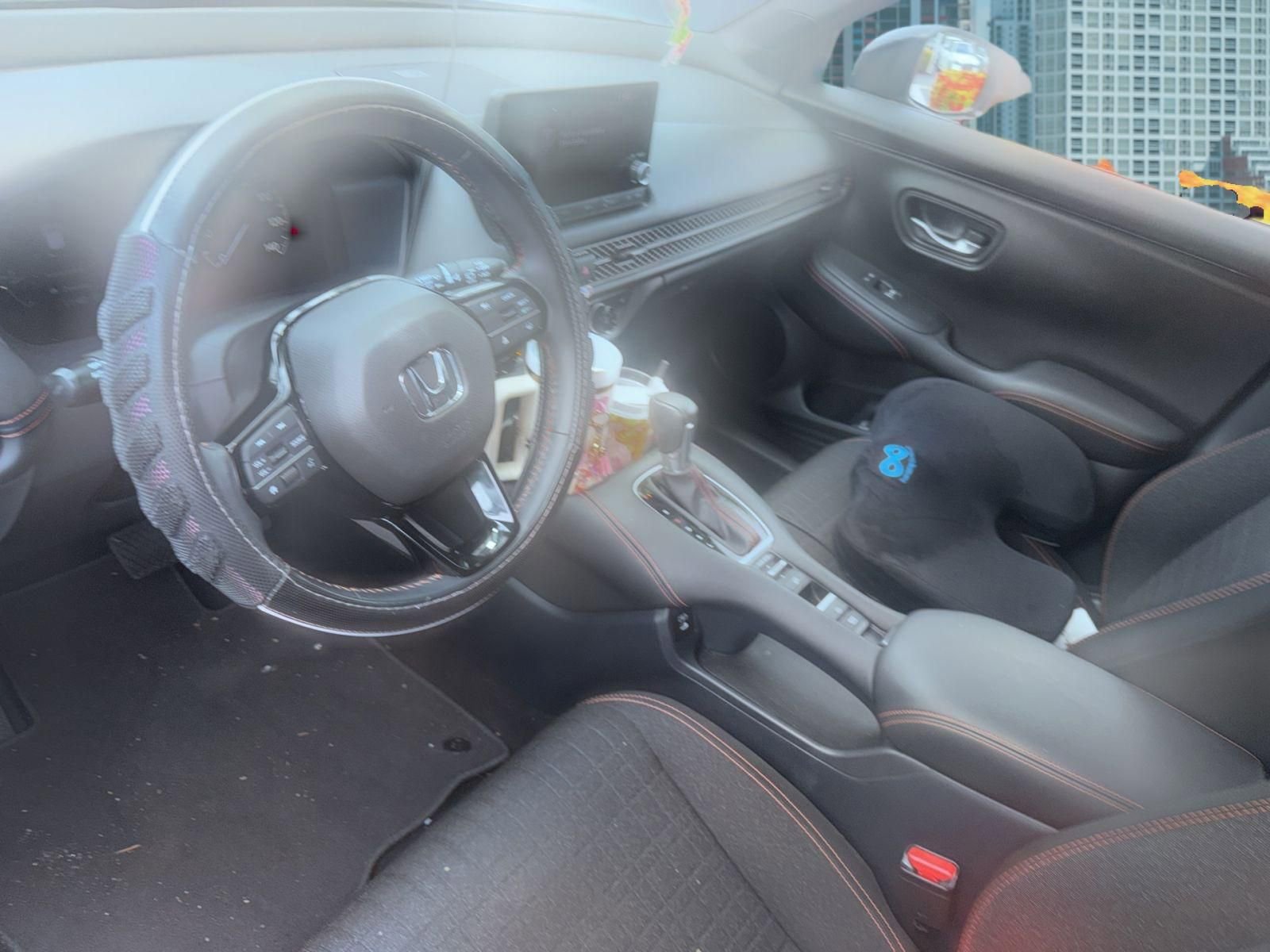 Used 2025 Honda HR-V Sport image 11