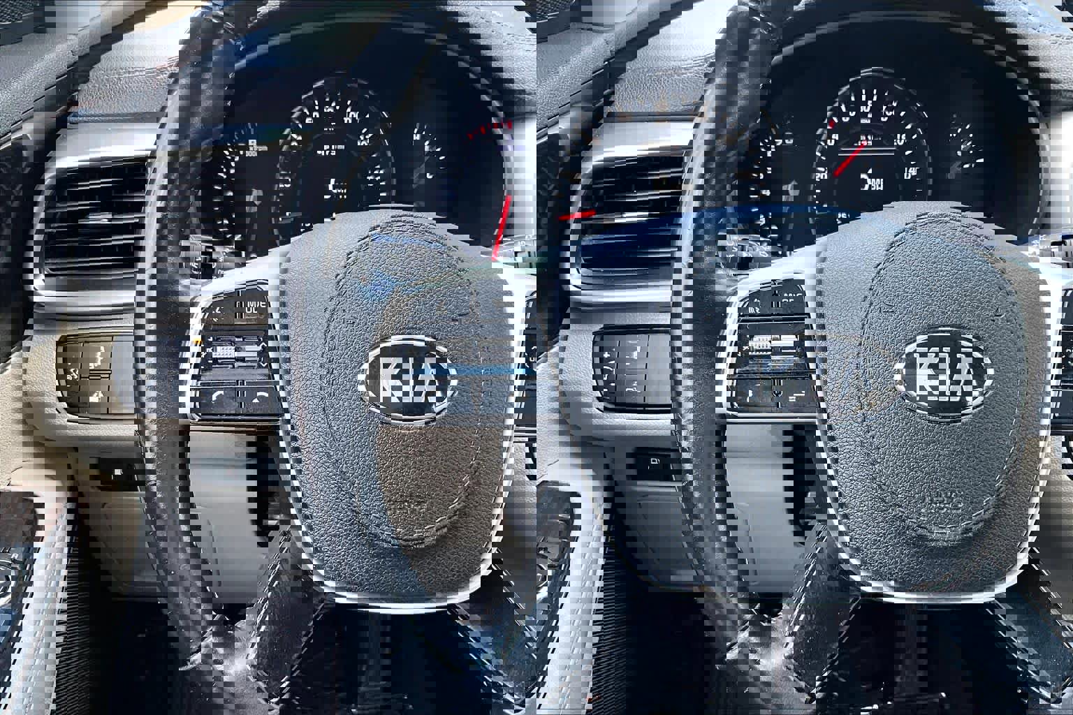 Used 2020 Kia Sorento EX image 24