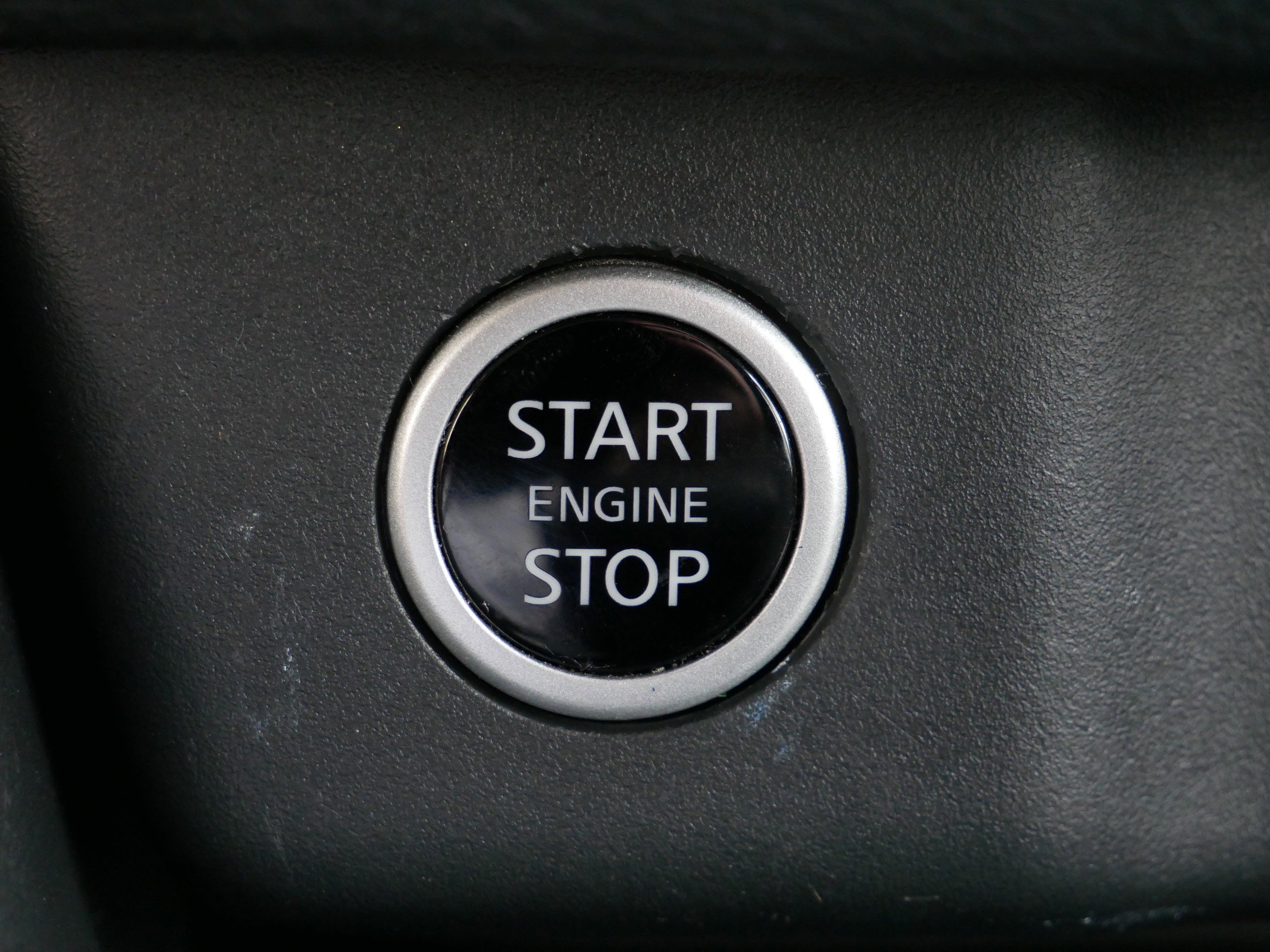 Used 2023 Nissan Rogue SV image 20