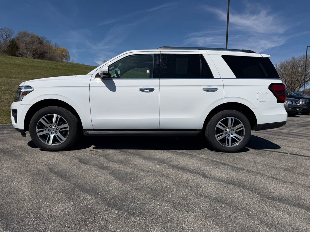 Used 2024 Ford Expedition Limited image 14