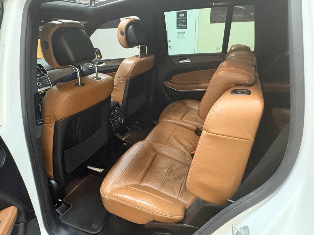 Used 2017 Mercedes-Benz GLS 550 4MATIC image 14