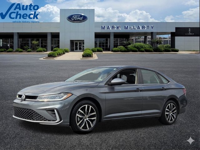 Used 2025 Volkswagen Jetta SE