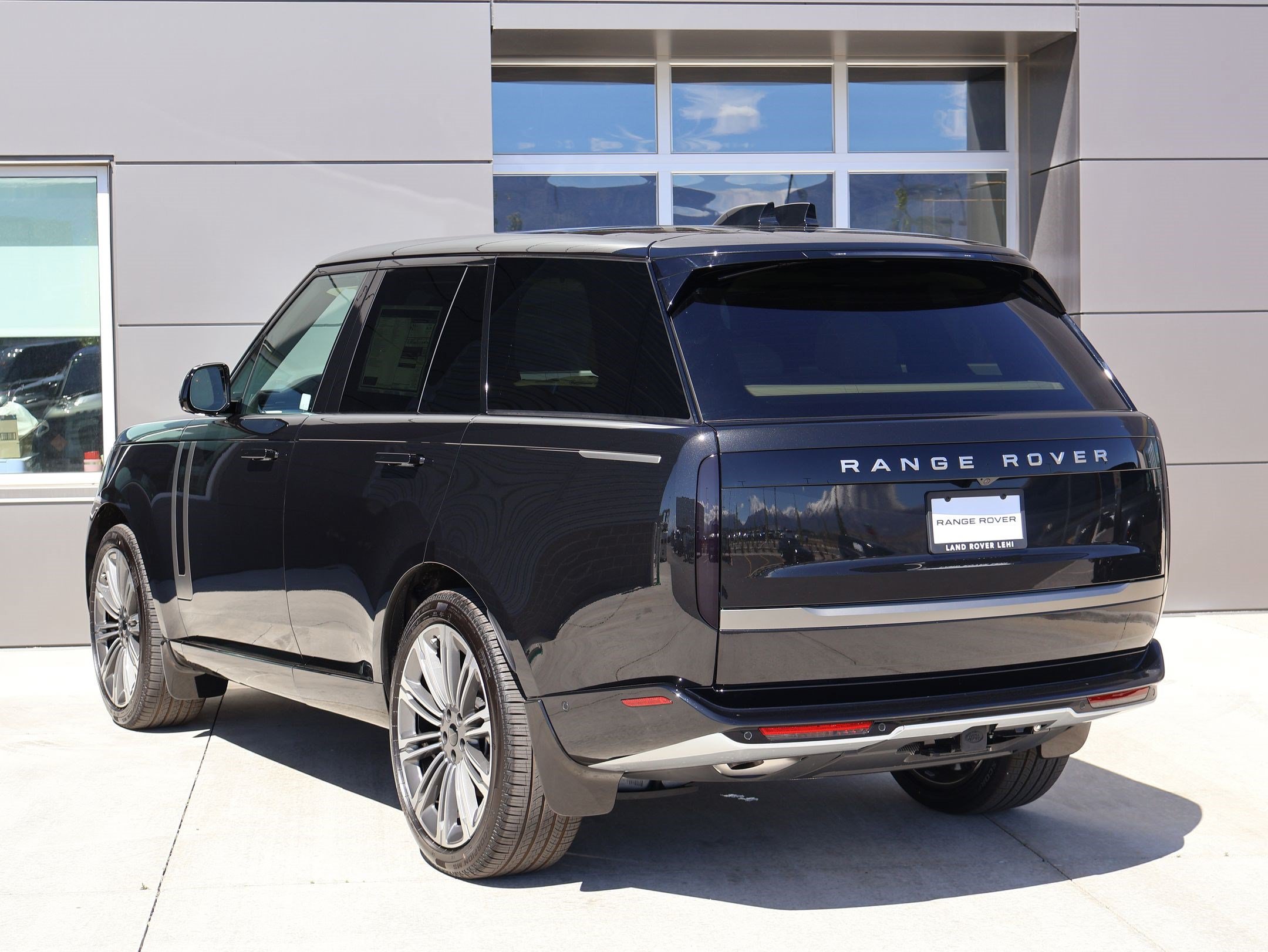 New 2026 Land Rover Range Rover SE AWD/4WD image 8