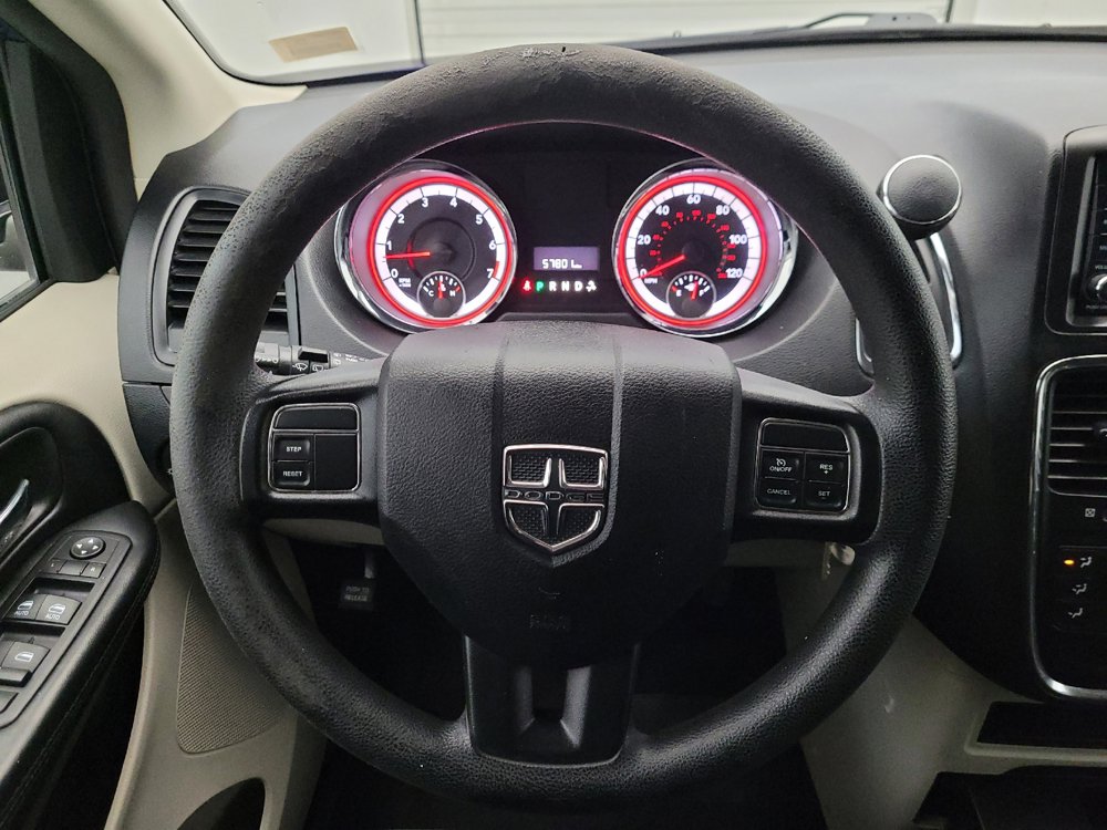 Used 2019 Dodge Grand Caravan SE FWD image 22